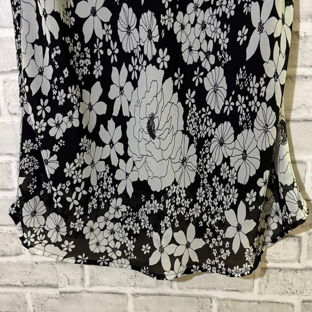 Beechers Brook Chic Floral A-Line Skirt in Black and White- size 14 ish - Picture 6 of 6